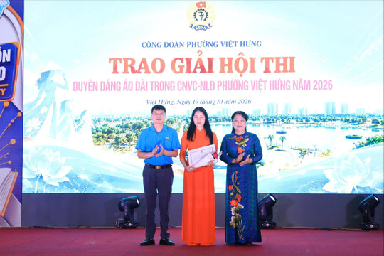 Tôn vinh vẻ đẹp phụ nữ Việt Hưng trong tà áo dài