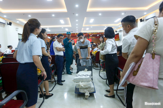 Người dân Định Công nhận tiền chi trả giải phóng mặt bằng thi công Quốc lộ 1A