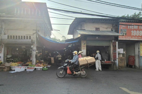 Phường Dương Nội: Chợ La Cả xuống cấp, người dân và tiểu thương mong sớm được cải tạo