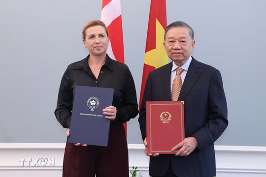 Tuyên bố chung về việc thiết lập quan hệ Đối tác chiến lược toàn diện Việt Nam - Đan Mạch