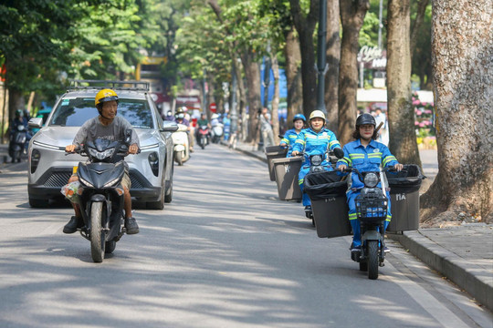 Đổi mới phương thức, giảm sức lao động cho công nhân môi trường