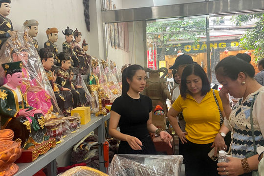Hơn 50 doanh nghiệp lữ hành khảo sát, kết nối du lịch làng nghề Sơn Đồng
