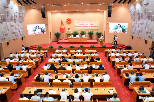 Toàn cảnh phiên chất vấn về lĩnh vực môi trường