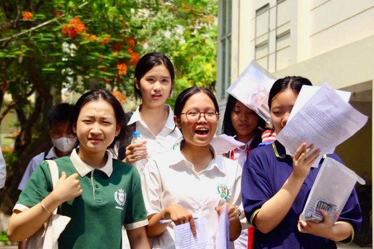 Đổi mới tư duy từ “tuyển sinh” sang “tiếp nhận học sinh đầu cấp”