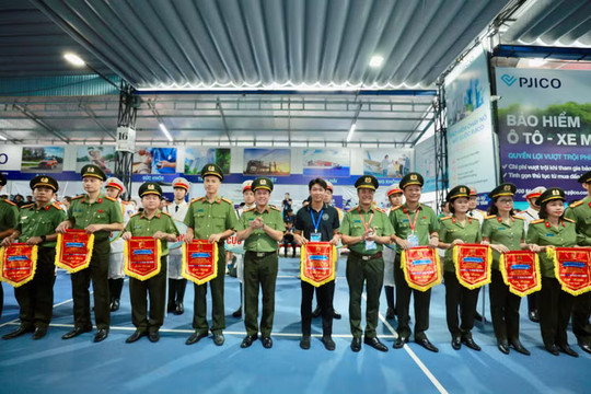 Sôi nổi Giải Pickleball chào mừng Liên hoan Truyền hình, Phát thanh, Điện ảnh CAND lần thứ XV