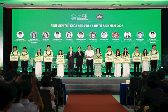 Vietnam Post mang “Trạm kết nối gen Z” đến với sinh viên