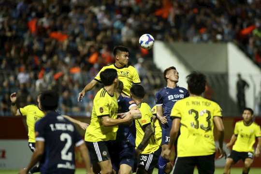 V.League 2026-2027: Hà Nội FC gục ngã, Ninh Bình nhận cú sốc phút bù giờ