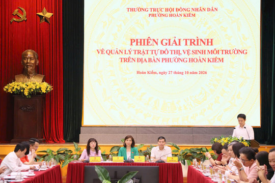 Phường Hoàn Kiếm tăng cường đảm bảo trật tự đô thị, vệ sinh môi trường