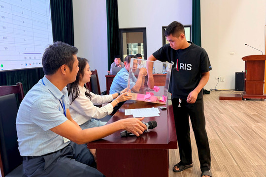 Xã Phúc Thịnh tổ chức bốc thăm đất tái định cư đợt 5 dự án Vành đai 3