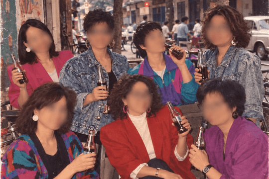 Trào lưu ảnh “thập niên 80”: Cảnh giác rủi ro mạo danh trong ngân hàng số