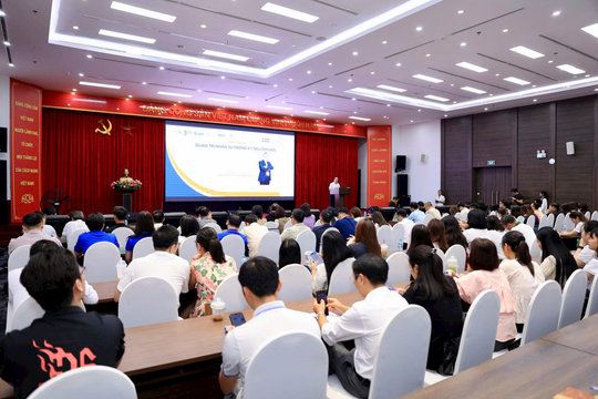 Quản trị nhân sự trong kỷ nguyên mới: Giữ chân nhân tài không chỉ bằng tiền lương
