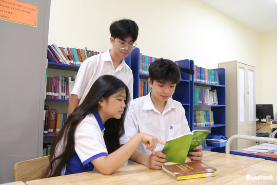 Từ tình yêu sách đến khát vọng lan tỏa tri thức