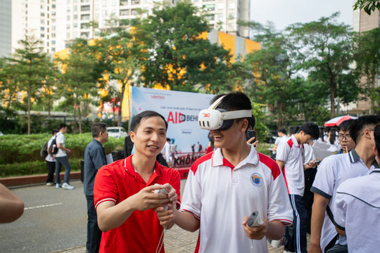 Lần đầu tiên tổ chức thi AI chuẩn quốc tế cho học sinh THPT