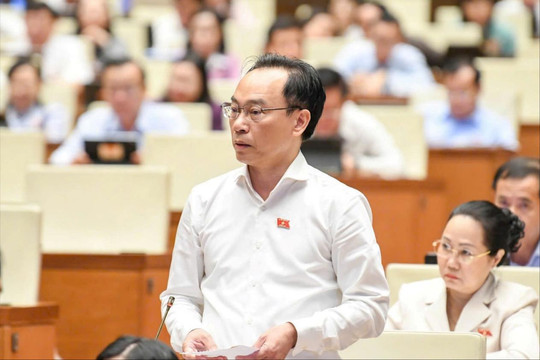 Hướng tới sử dụng thống nhất sách giáo khoa từ năm học 2028-2029