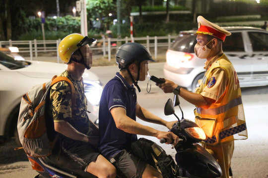Hà Nội: Xử lý nghiêm vi phạm nồng độ cồn trong đêm