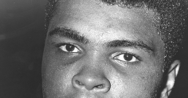 Huyền thoại Muhammad Ali và những khoảnh khắc đáng nhớ nhất trong sự nghiệp