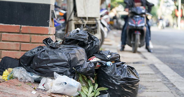 Cần ''phạt nguội'' hành vi xả rác bừa bãi