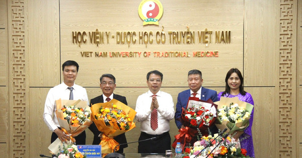 Bổ nhiệm lại chức danh phó giáo sư tại Học viện Y - Dược học Cổ truyền Việt Nam