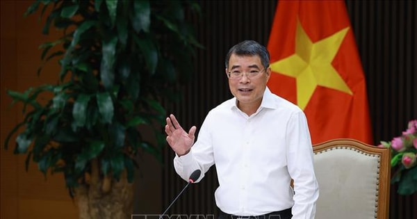 Thủ tướng Lê Minh Hưng: Những điều kiện kinh doanh không cần thiết thì đương nhiên phải cắt giảm