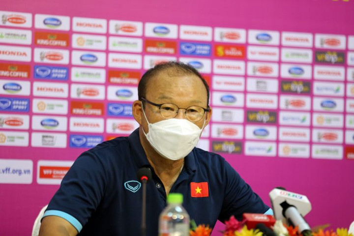 Huấn luyện viên Park Hang-seo sẽ thử nghiệm chiến thuật mới với đội tuyển Việt Nam
