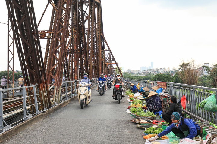 [Podcast tản văn] Vào phố