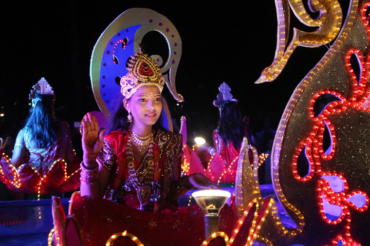 Lễ hội ánh sáng Diwali: Những tiếp biến từ Ấn Độ tới Trinidad và Tobago