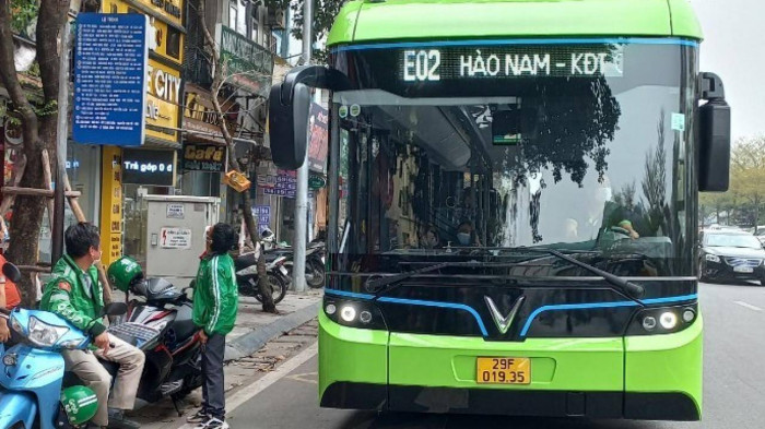 Điều chỉnh lộ trình tuyến buýt điện E02 (Hào Nam - Khu đô thị Ocean Park)