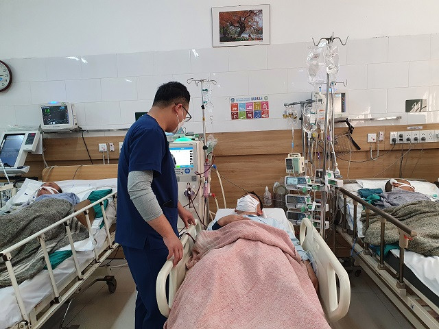 Nam bệnh nhân ở Hà Nội phải lọc máu cấp cứu do ngộ độc methanol