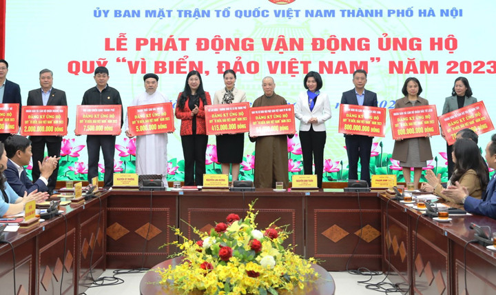 Phát động ủng hộ Quỹ “Vì biển, đảo Việt Nam”