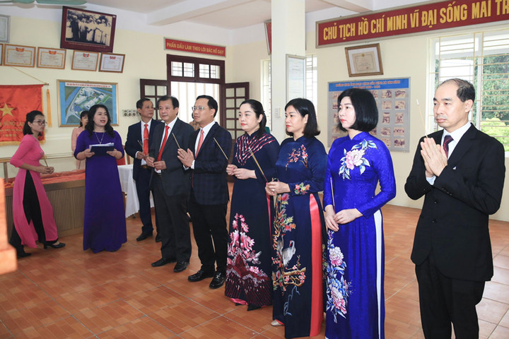 Xây dựng Bệnh viện Đa khoa Vân Đình xứng đáng với sự tin yêu của Chủ tịch Hồ Chí Minh
