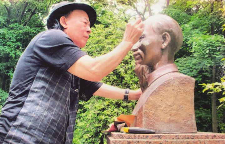 Nhà điêu khắc Vũ Tiến: Tôi hạnh phúc khi được tạc tượng Bác Hồ