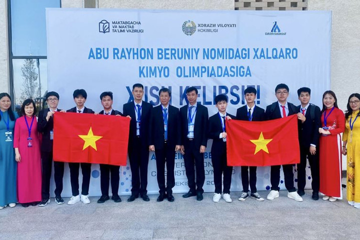 Bốn đội tuyển học sinh Việt Nam dự thi quốc tế đều giành huy chương