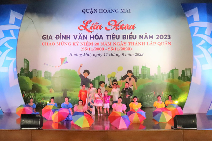 Quận Hoàng Mai tổ chức thành công “Liên hoan Gia đình văn hóa tiêu biểu”