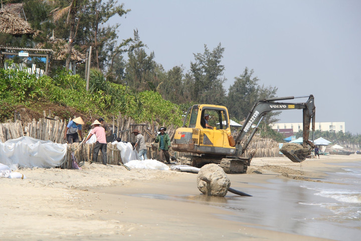 Quảng Nam: Tìm giải pháp căn cơ giữ bờ biển trước nguy cơ xâm thực