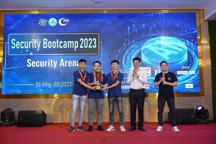 VNPT ba năm liên tiếp vô địch tại Đấu trường an toàn thông tin - Security Bootcamp