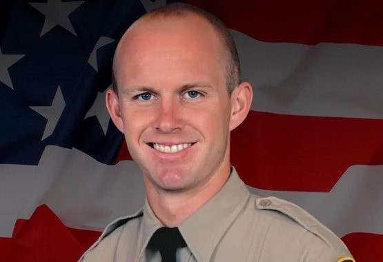 Phó cảnh sát trưởng Los Angeles bị bắn trong một cuộc phục kích