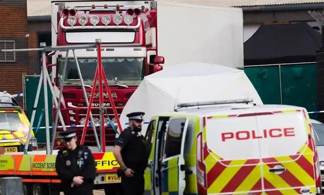 Vụ 39 thi thể trong xe tải ở Anh: Pháp mở phiên xét xử 19 nghi phạm