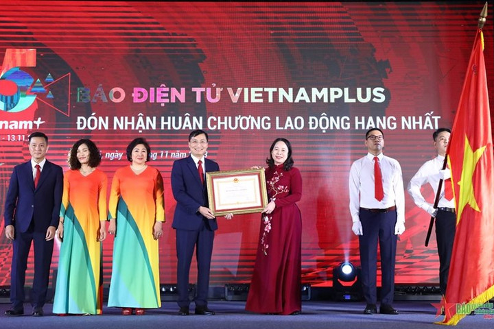 Báo Điện tử VietnamPlus kỷ niệm 15 năm thành lập và đón nhận Huân chương Lao động hạng Nhất