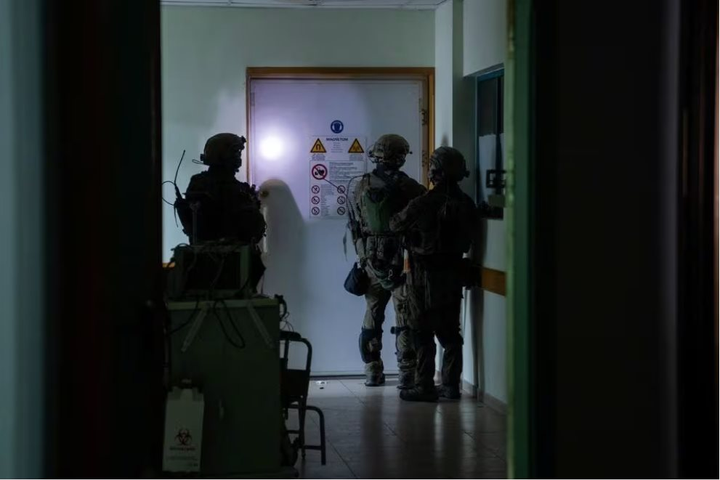 Israel truy tìm bằng chứng về Hamas tại bệnh viện lớn nhất Gaza