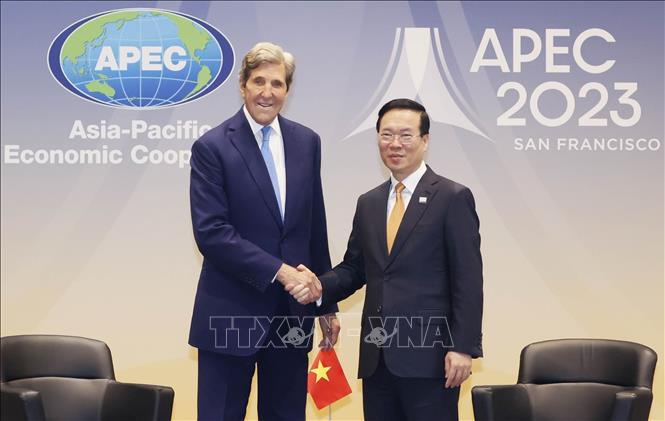 Chủ tịch nước Võ Văn Thưởng tiếp Đặc phái viên của Tổng thống Hoa Kỳ về khí hậu John Kerry