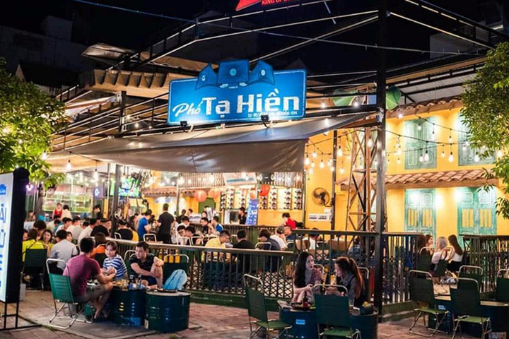 Cùng Traveloka tổng hợp Toplist tọa độ “hot nhất” tại Hà Nội về đêm