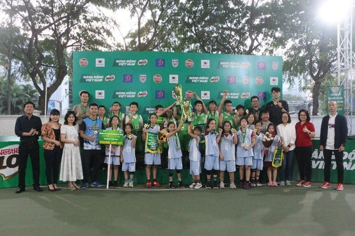 Bế mạc vòng chung kết Giải bóng rổ học sinh tiểu học Hà Nội 2023