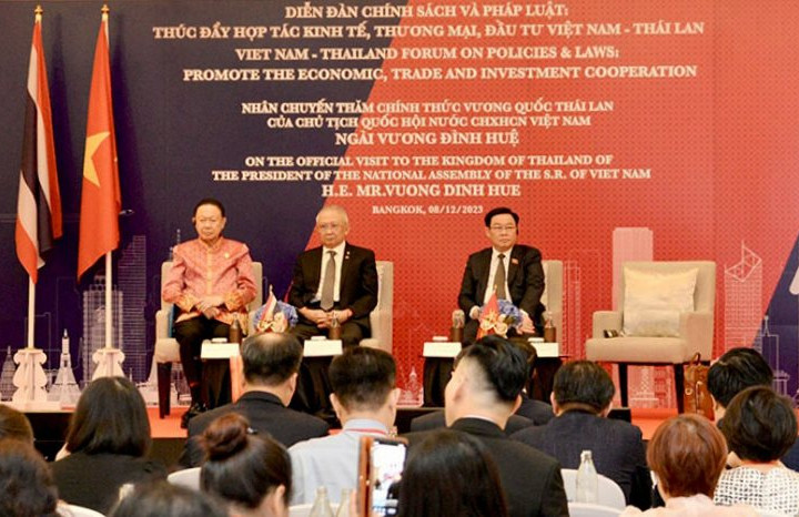 Chủ tịch Quốc hội Vương Đình Huệ dự Diễn đàn chính sách và pháp luật thúc đẩy hợp tác kinh tế, thương mại, đầu tư Việt Nam - Thái Lan