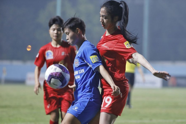 Thành phố Hồ Chí Minh I lại vượt lên dẫn đầu giải bóng đá nữ quốc gia