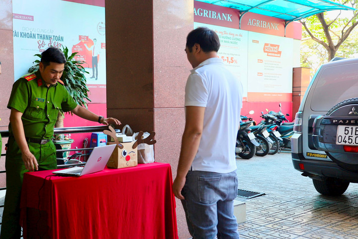 Thành phố Hồ Chí Minh: Triển khai “mắt thần” ngăn chặn cướp ngân hàng
