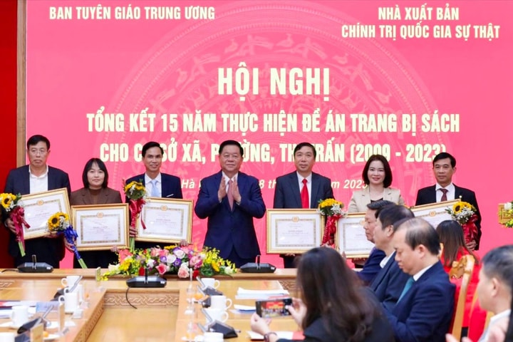 Tiếp tục đề án trang bị sách cho cơ sở xã, phường, thị trấn trong tình hình mới