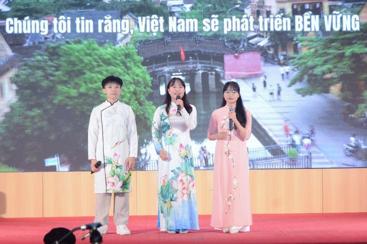 Lưu học sinh nước ngoài học tập tại Việt Nam tăng 8%-10%/năm