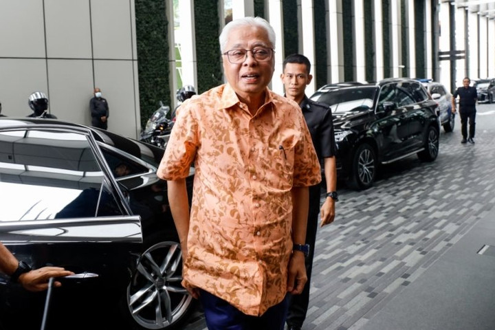 Malaysia thẩm vấn cựu Thủ tướng về khoản chi tiêu hơn 150 triệu USD