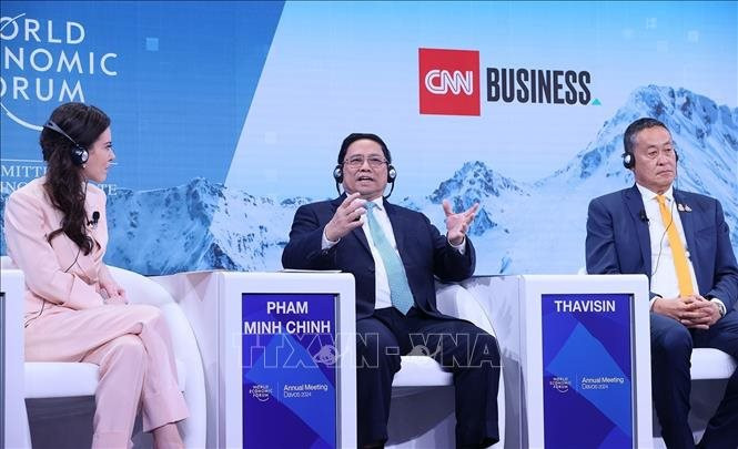 Thủ tướng Phạm Minh Chính làm diễn giả chính tại phiên thảo luận “Các bài học từ ASEAN” trong khuôn khổ WEF Davos 2024