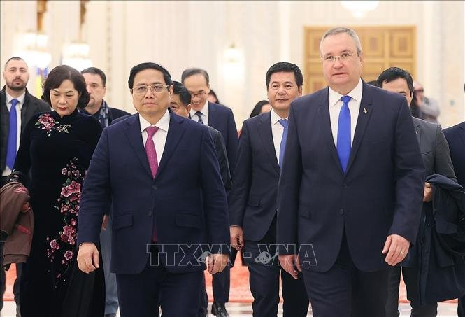 Thủ tướng Phạm Minh Chính hội kiến Chủ tịch Thượng viện Romania